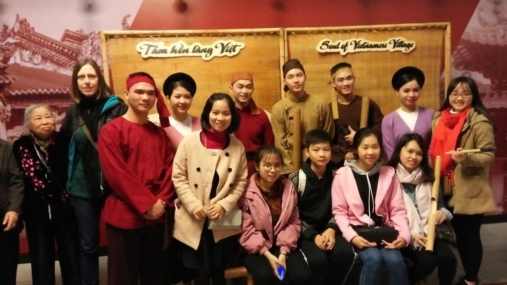 Âm nhạc Việt - Tâm hồn làng Việt