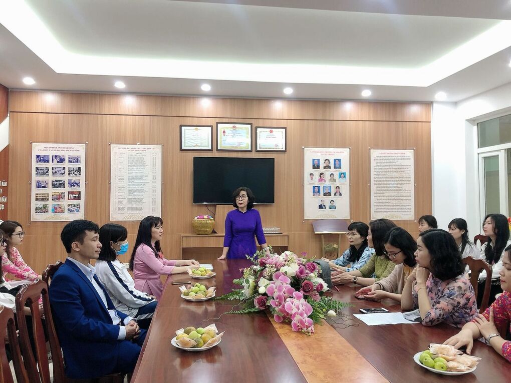 Trường THCS Ba Đình đón đoàn sinh viên thực tập sư phạm của trường Đại Học Thủ Đô