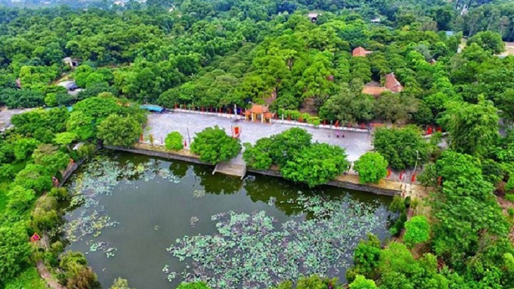 Hành trình về miền đất địa linh nhân kiệt