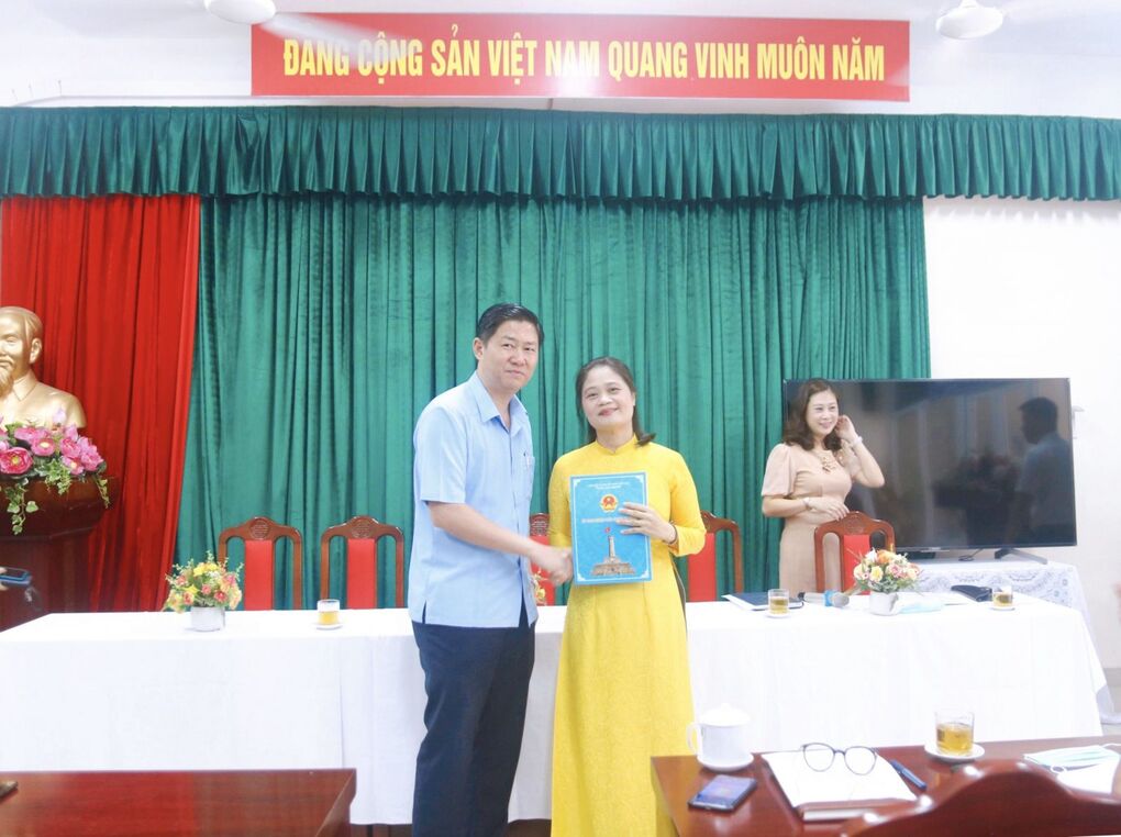 Thông tin về công tác cán bộ của trường THCS Ba Đình