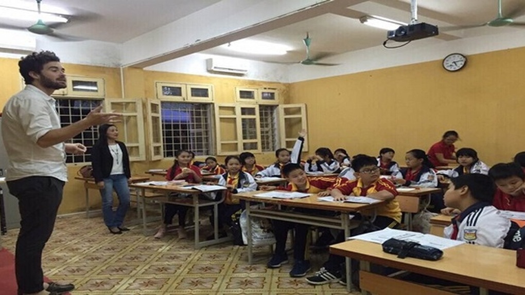 Học sinh trường THCS Ba Đình học Tiếng Anh giao tiếp - Chủ động trong xu thế giao lưu và hội nhập