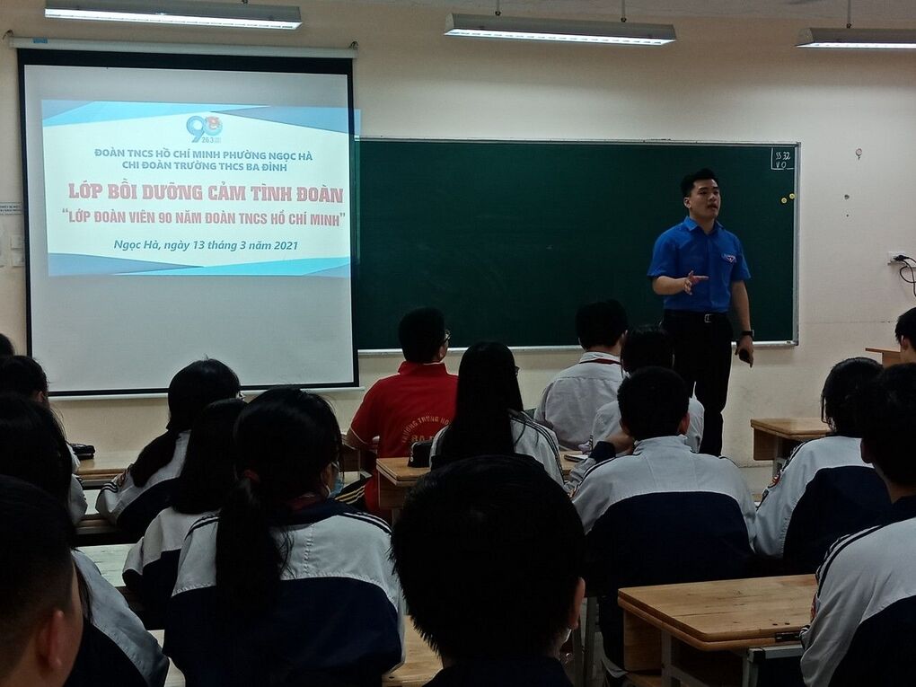 Bồi dưỡng cảm tình Đoàn – hoạt động thiết thực trong tháng Thanh niên năm học 2020 – 2021 của BCH Đoàn trường THCS Ba Đình