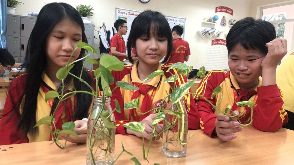 Trường THCS Ba Đình - Chắp cánh tình yêu khoa học