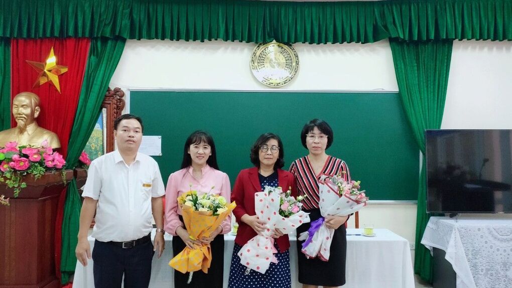 Hội nghị về công tác cán bộ của UBND quận Ba Đình đối với trường THCS Ba Đình