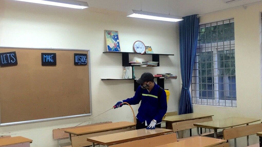 Trường THCS Ba Đình thực hiện “hoạt động kép” nhằm tăng cường hoạt động phòng chống dịch Covid 19 và các bệnh về mùa hè cho học sinh