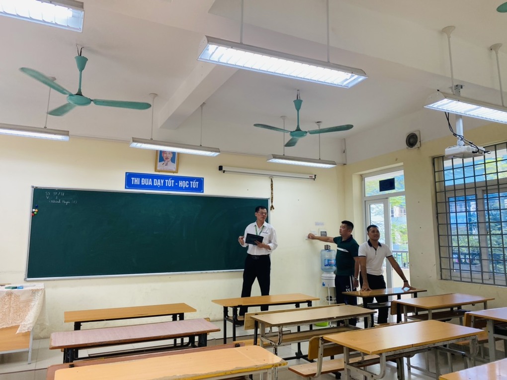 Trường THCS Ba Đình thực hiện công tác kiểm tra an toàn cơ sở vật chất trong nhà trường