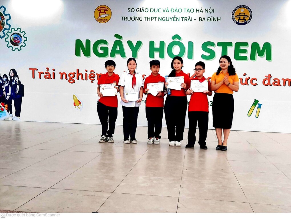 Sôi nổi hào hứng khi tham gia ngày hội STEM của học sinh trường THCS Ba Đình