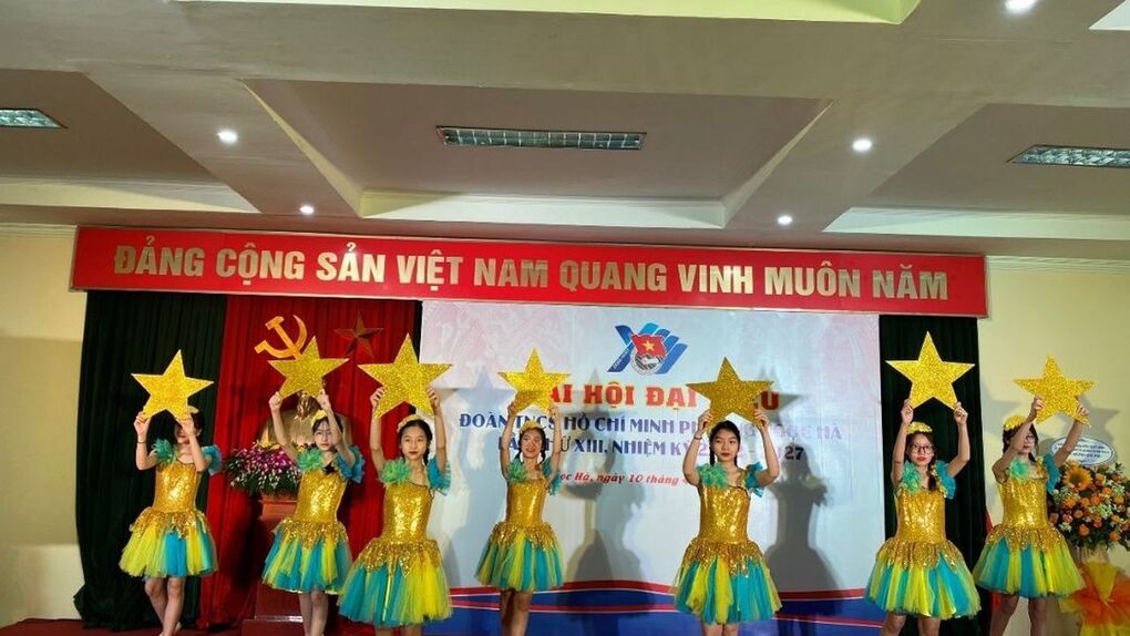Chi Đoàn trường THCS Ba Đình tham dự Đại hội đại biểu Đoàn TNCS Hồ Chí Minh phường Ngọc Hà lần thứ XIII - nhiệm kỳ 2022-2027