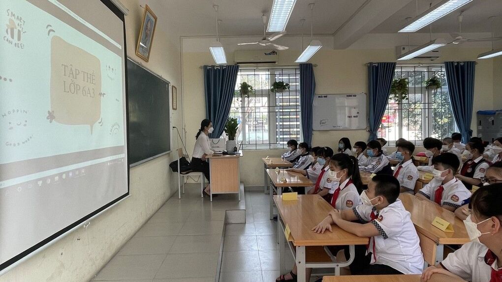 Thầy và trò trường THCS Ba Đình rộn vàng và phấn khởi cùng “Chương trình chào mừng các con học sinh khối 6 quay trở lại trường”