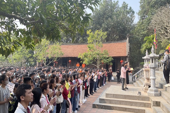 Khám phá Côn Sơn, tưởng nhớ vị thầy đức cao vọng trọng Chu Văn An!