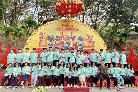 Hành trình về với Côn Sơn - Chuyến đi hạnh phúc