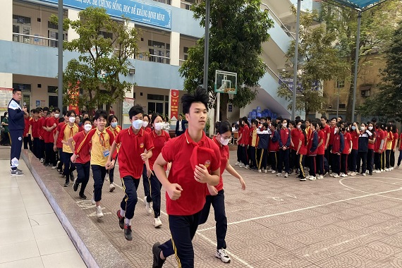 Trường THCS Ba Đình tham gia Lễ hưởng ứng Ngày chạy Olympic vì sức khỏe toàn dân 2023 và phát động Giải chạy Báo Hà Nội mới mở rộng lần thứ 48 do UBND phường Ngọc Hà tổ chức