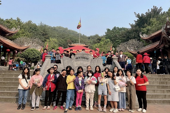 Hành trình về Côn Sơn - Chuyến đi của đoàn kết