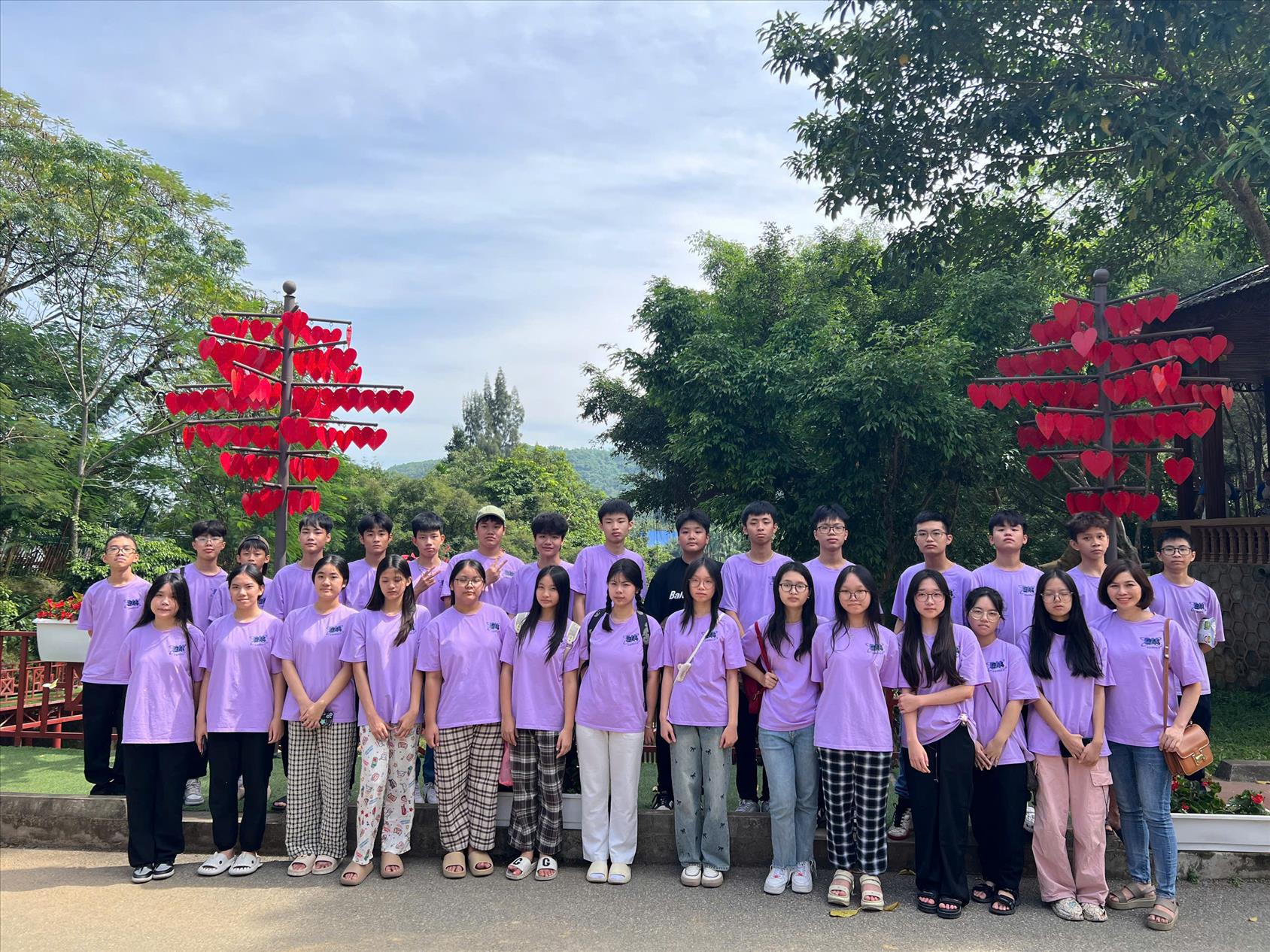 Chuyến đi đến khu di tích K9 - Đá Chông và khu sinh thái Ao Vua đáng nhớ của tập thể 9A4