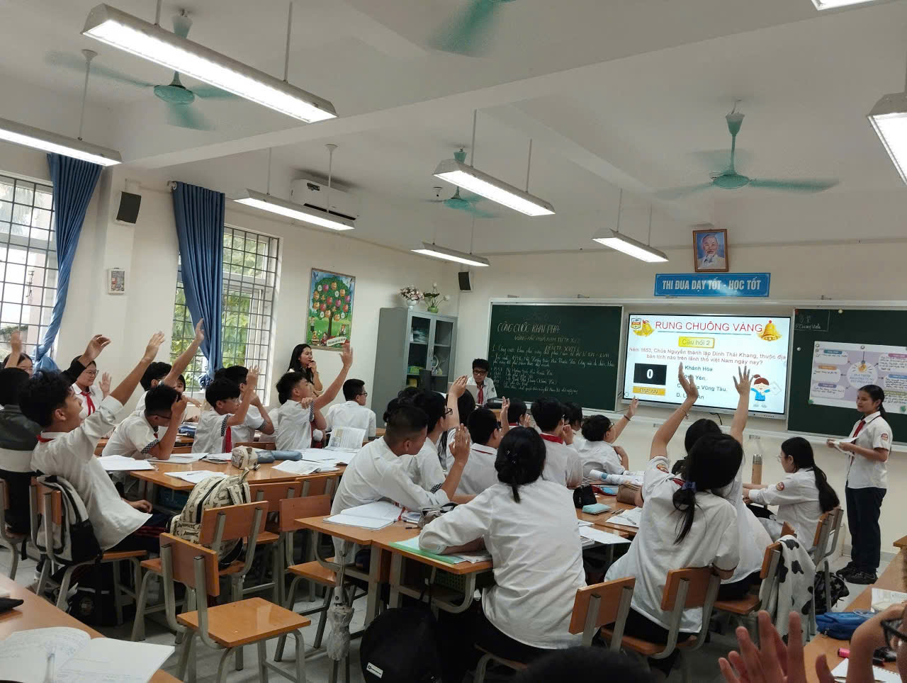 Tiết chuyên đề “Ứng dụng CNTT nhằm nâng cao và phát triển năng lực tìm hiểu, nhận thức và tư duy lịch sử qua bài học”