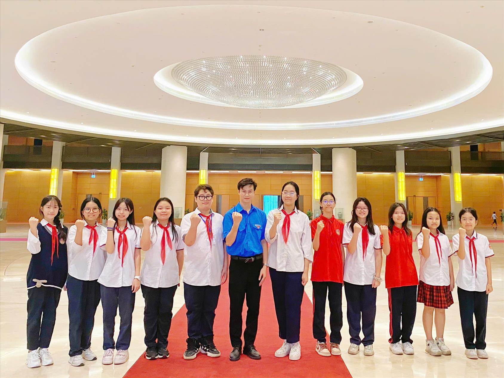 Chuyến tham quan Tòa nhà Quốc hội Việt Nam của Ban Chỉ huy Liên đội