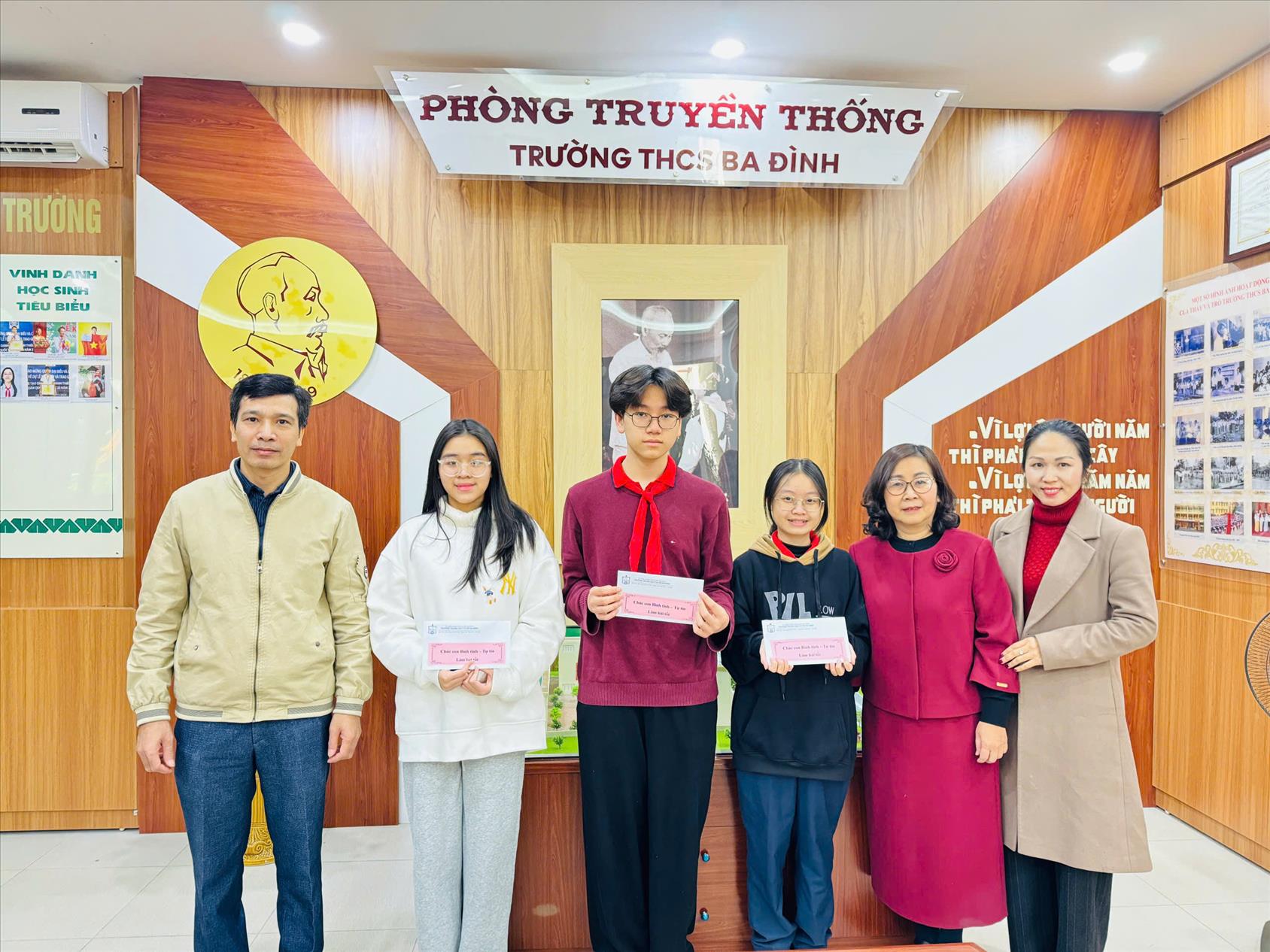 Trường THCS Ba Đình gặp mặt động viên các em học sinh chuẩn bị dự thi Học sinh giỏi cấp Thành phố
