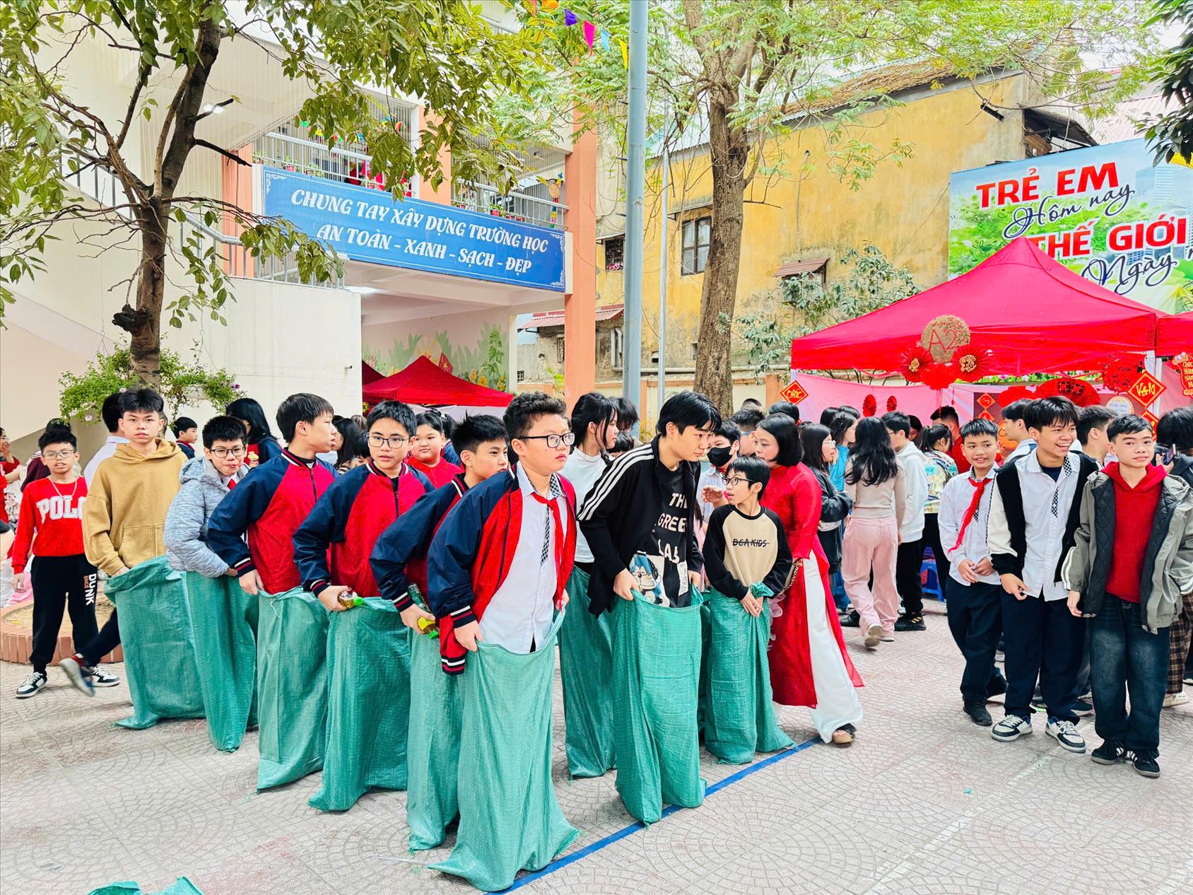 Trò chơi dân gian – niềm vui con trẻ mỗi dịp Tết đến Xuân về