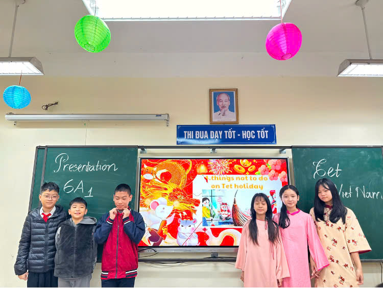 Giáo dục văn hoá truyền thống của dân tộc thông qua giờ học thuyết trình tiếng Anh với chủ đề “Tet in Viet Nam”
