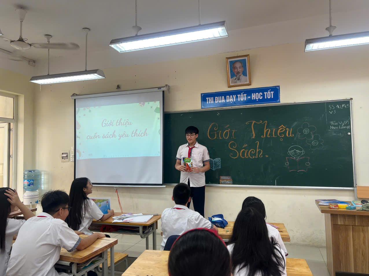 Lớp 8A7 biến khát vọng thành hành động