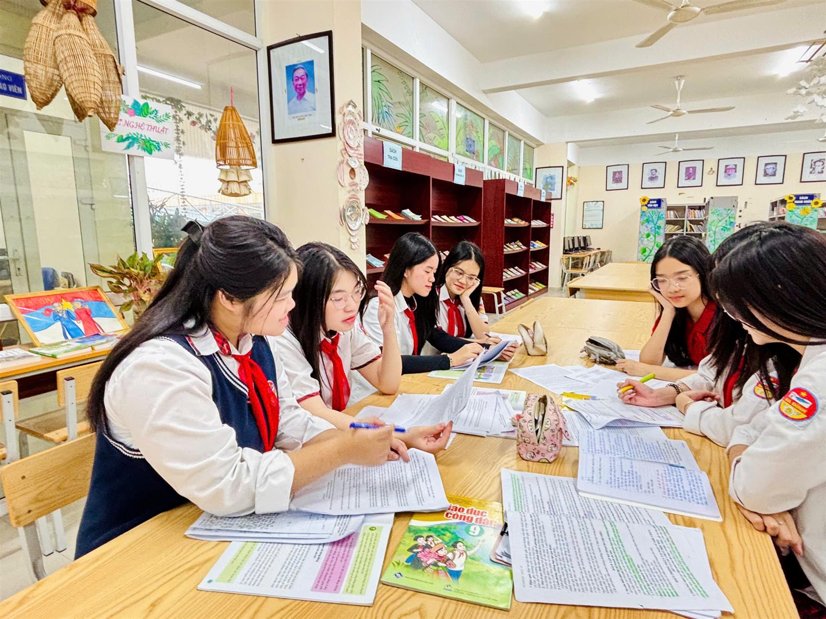 Tự hào Học sinh Giỏi GDCD 9 - Lan tỏa giá trị đạo đức, pháp luật