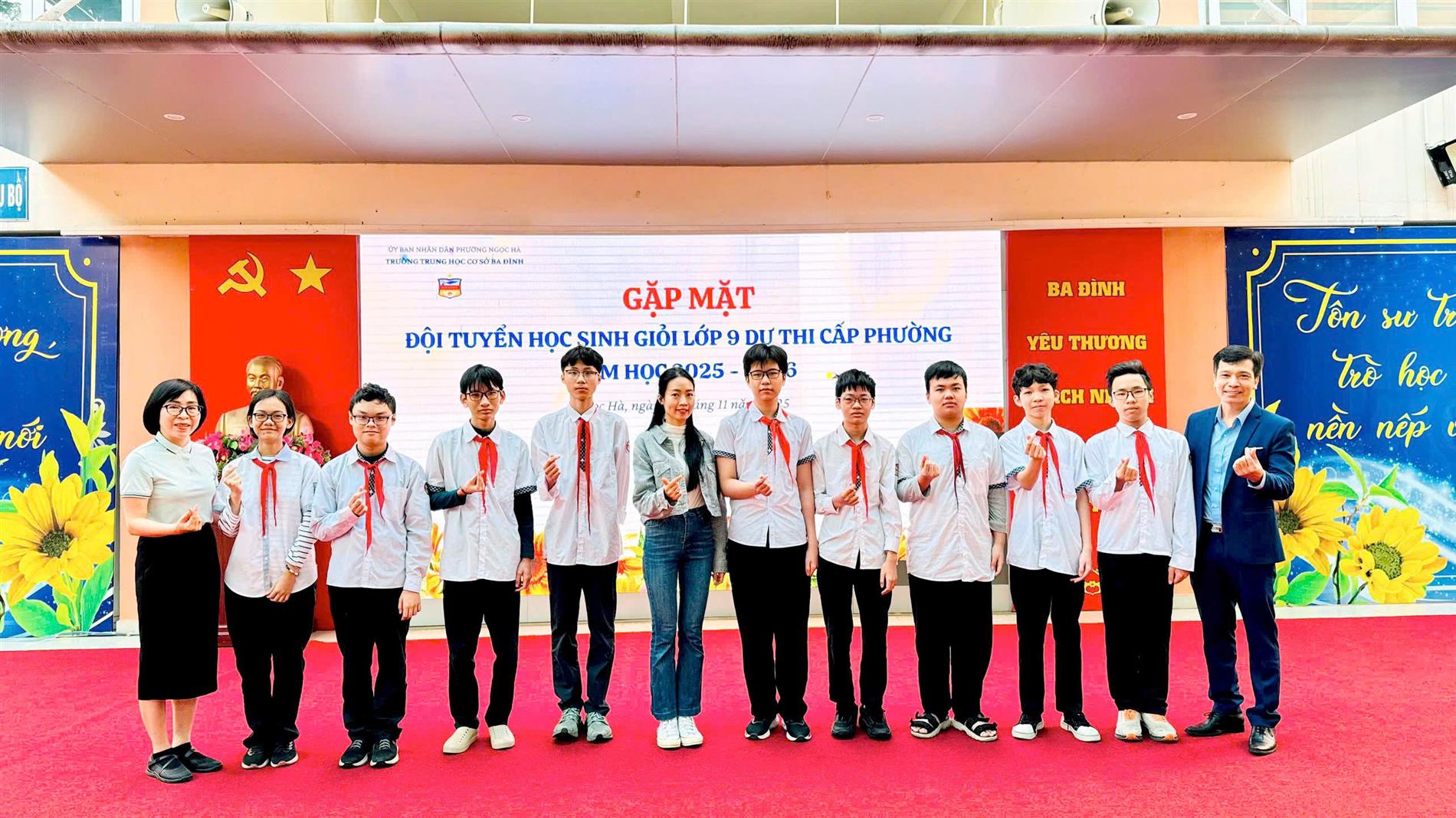 Chúc mừng thành tích của Đội tuyển Học sinh giỏi môn tiếng Anh khối 9