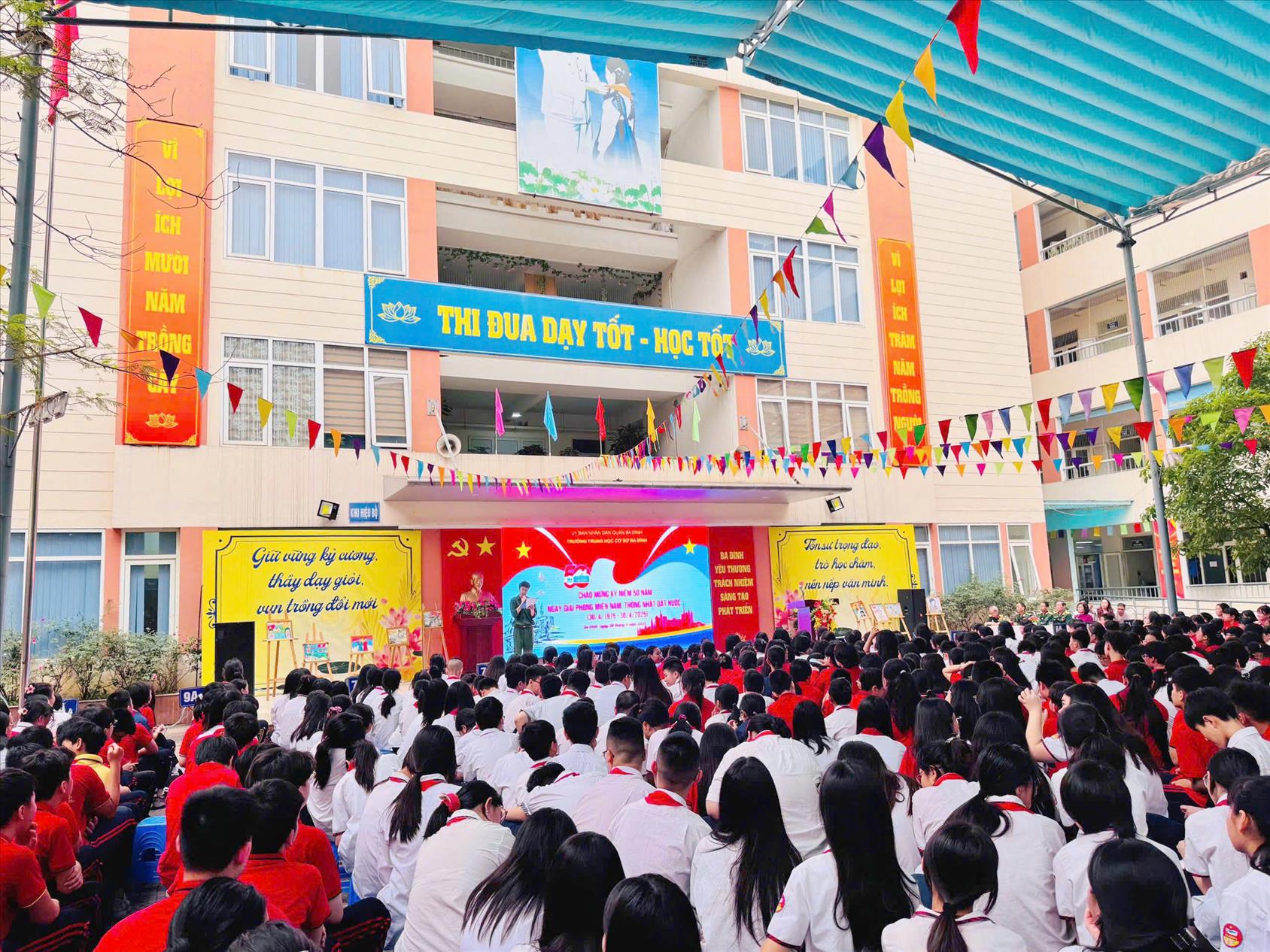 Lễ Kỷ niệm 50 năm Ngày Giải phóng Miền Nam, thống nhất đất nước của trường THCS Ba Đình