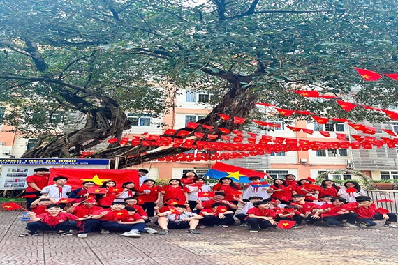 Học Sinh THCS Ba Đình với những cảm xúc trong ngày Kỷ niệm thống nhất Đất nước 30/4/1975 - 30/4/2025