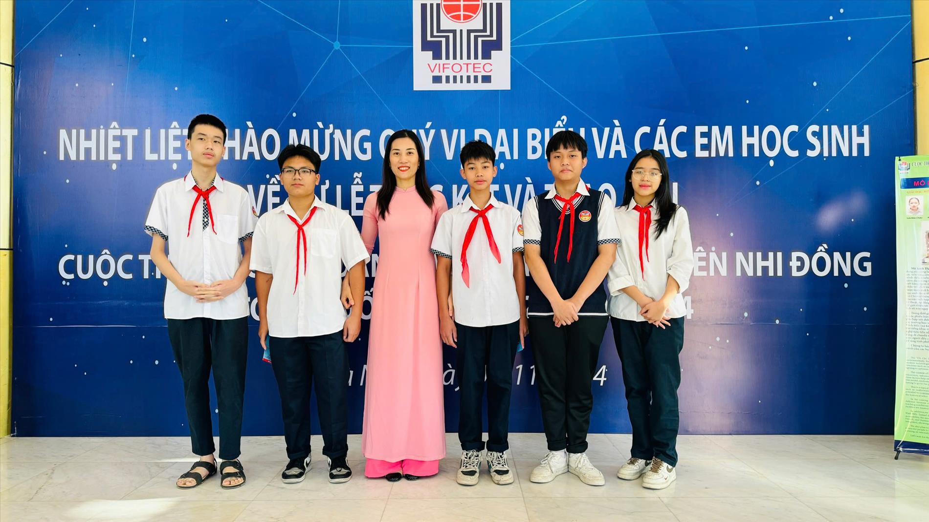 Yêu nghề bằng trái tim - Chắp cánh tài năng bằng trí tuệ