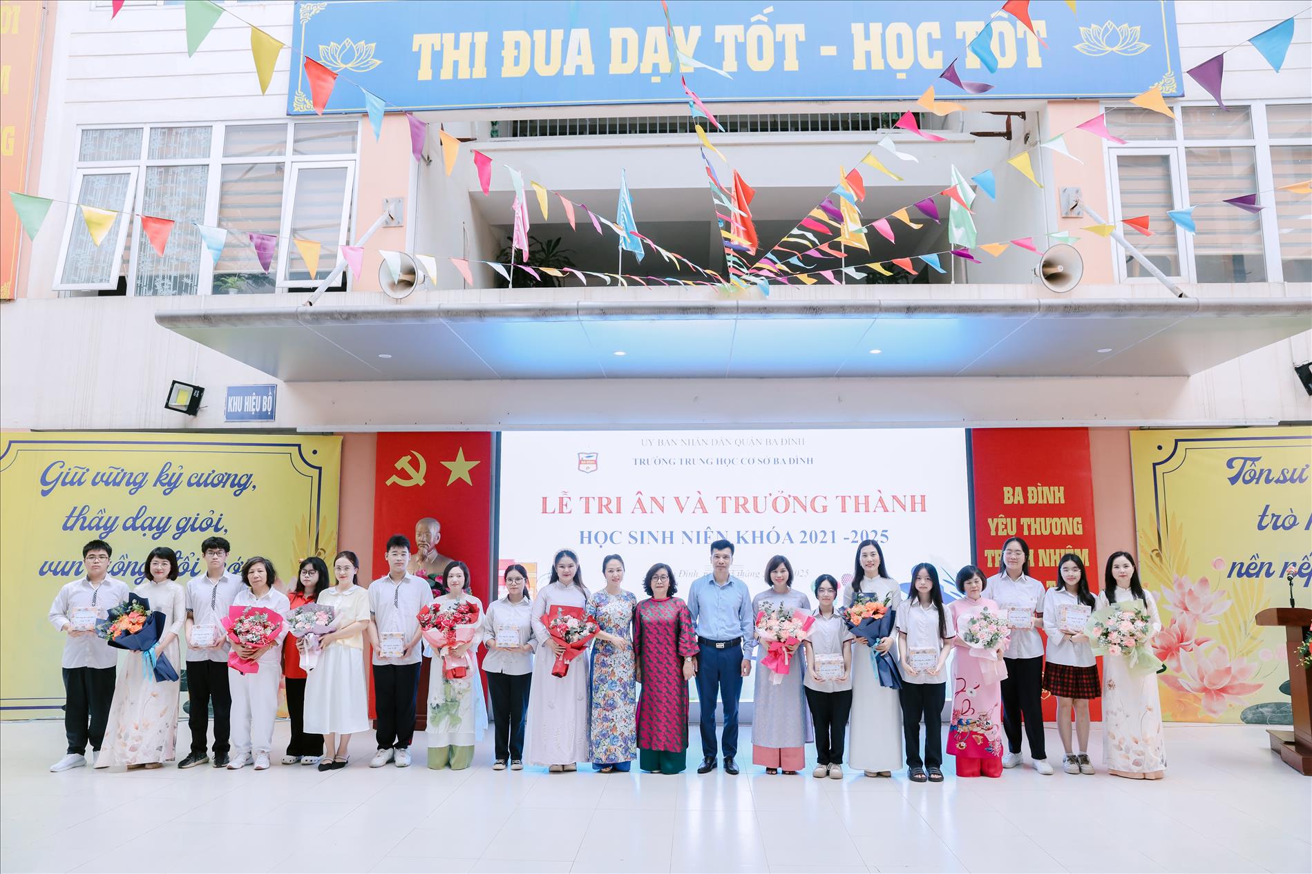 Trường THCS Ba Đình tổ chức Lễ ra trường cho học sinh khối 9 - Niên khóa 2021-2025