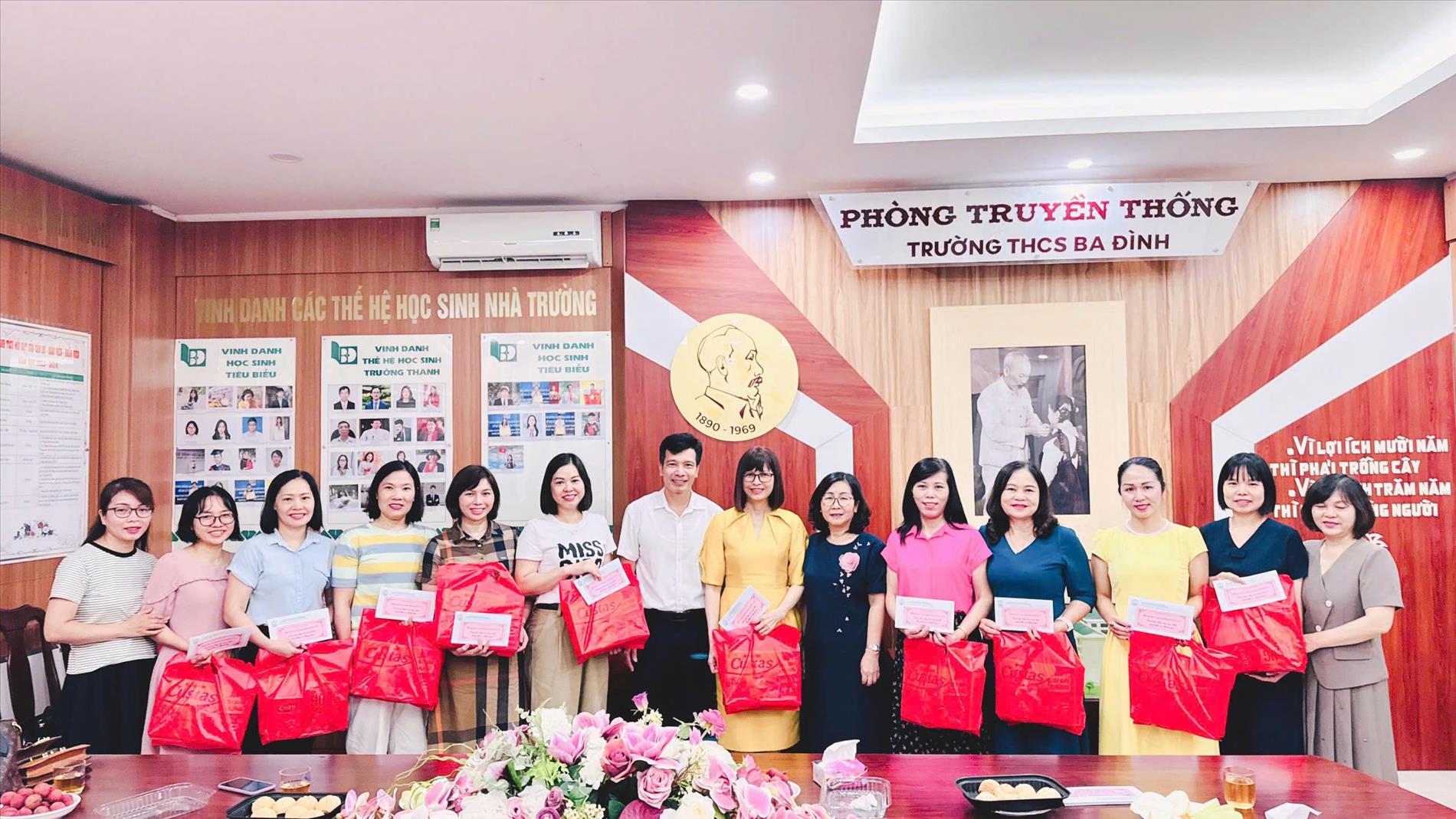 Tiếp nối truyền thống "Uống nước nhớ nguồn" - Sáng mãi tại trường THCS Ba Đình