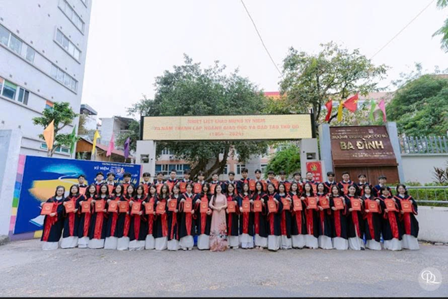 46/46 học sinh đỗ vào các trường THPT công lập - Thành tích ấn tượng của lớp 9A1 - niềm tự hào của trường THCS Ba Đình