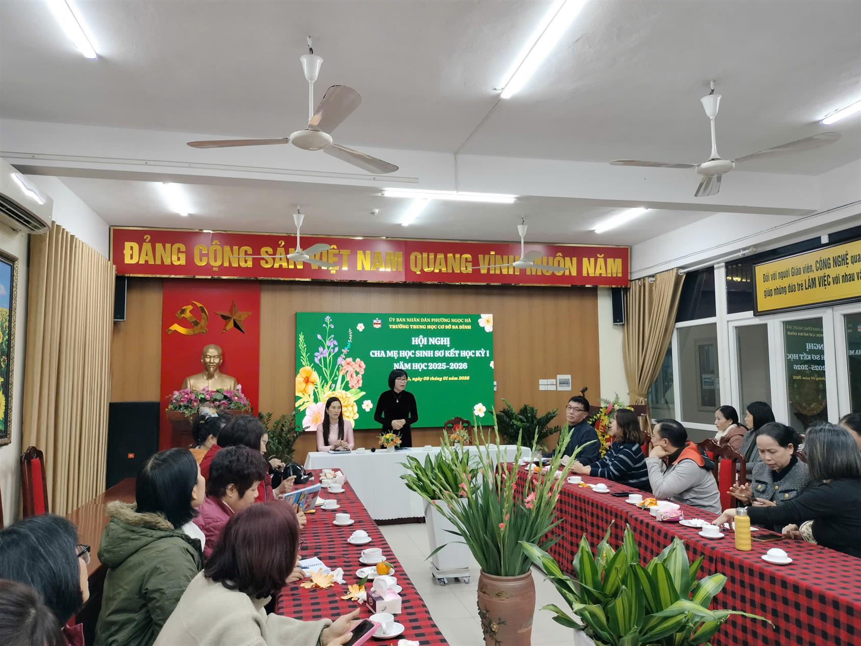 Hội nghị Cha mẹ học sinh sơ kết học kì I trường THCS Ba Đình: Đồng hành vì sự phát triển toàn diện của học sinh