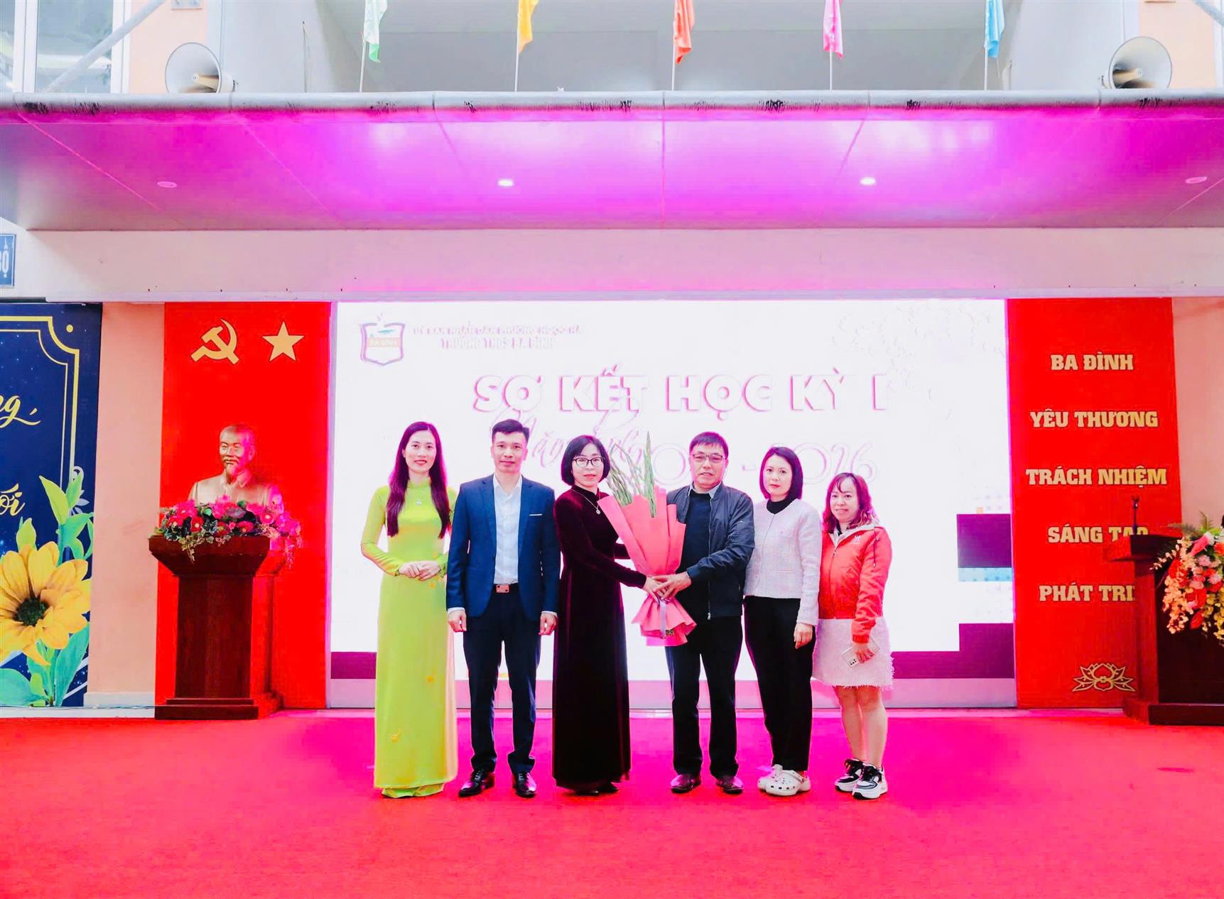 Tỏa sáng nửa chặng đường, tự hào nhìn lại học kì I năm học 2025-2026 của thầy và trò trường THCS Ba Đình