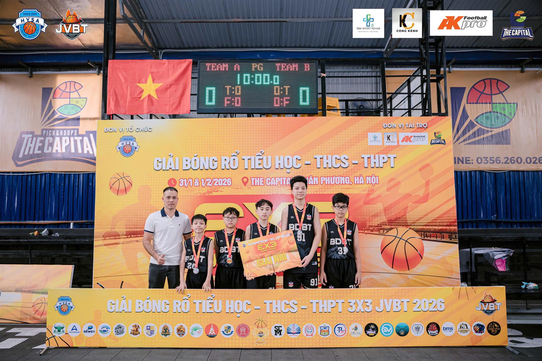 Bùng nổ sân bóng JVBT 2026: U13 Trường THCS Ba Đình xuất sắc giành Huy chương Bạc