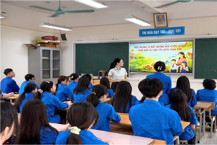 ​Tuổi trẻ THCS Ba Đình ra quân vệ sinh môi trường – Dấu ấn từ những đoàn viên mới