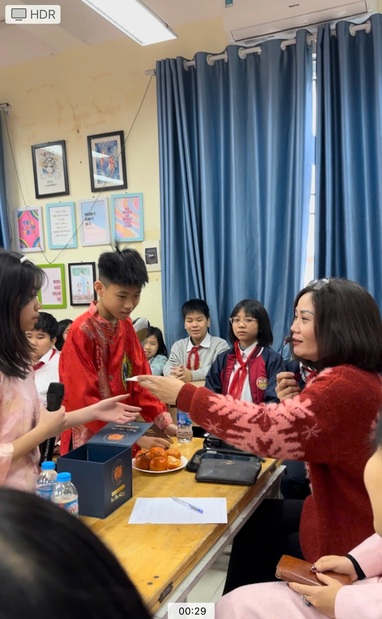 C:\Users\BichNgoc\Downloads\df4a95057bd9c7879ec8 (1).jpg