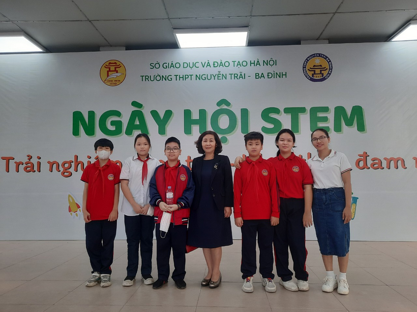 C:\Users\This MC\Desktop\z3864398883272_c05f0d697d6ac7f70f3d15ed74b4e3af.jpg