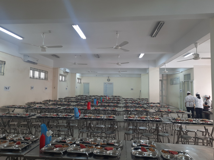 A picture containing ceiling, indoor, wall, sceneDescription automatically generated