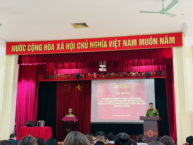 A picture containing text, person, people, groupDescription automatically generated