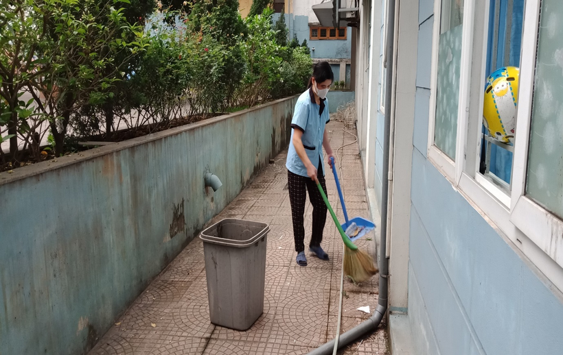 A picture containing outdoor, porchDescription automatically generated