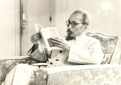 Bác Hồ - tấm gương sáng về việc đọc sách