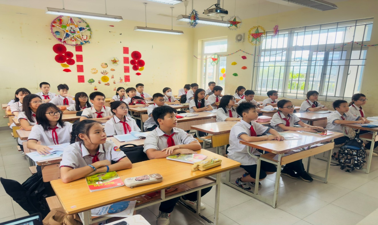 C:\Users\Admin\Downloads\Ảnh Tuần lễ HTSĐ\z7110172882761_3efe3a79ff5f2c24acf309a7201f94c6.jpg