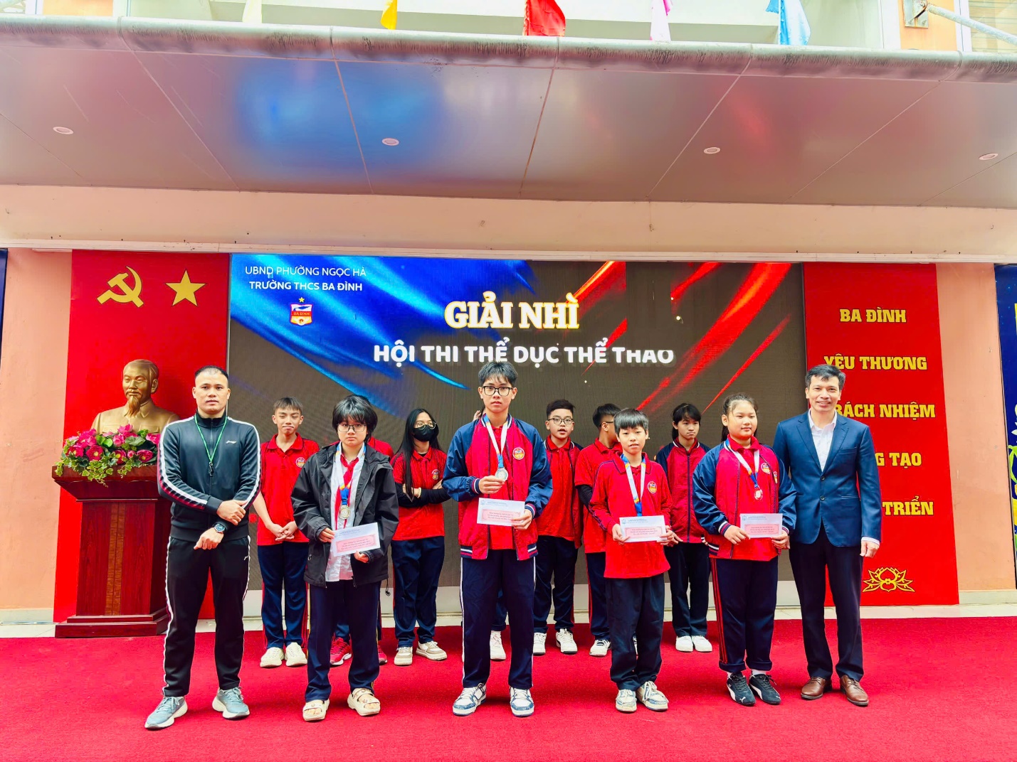 D:\SSD\THCS BA DINH\2025-2026\TRUYEN THONG\TRAO GIẢI TDTT\khổi 6 9\z7239664156486_f1e54cdd50494a7c86a3fde4bc1efc51.jpg