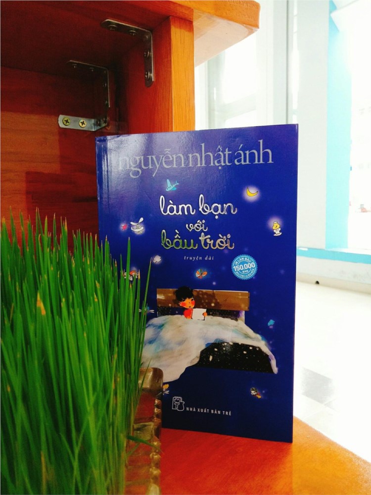 Giới thiệu sách] Làm bạn với bầu trời - Nguyễn Nhật Ánh | Trường THPT Linh  Trung