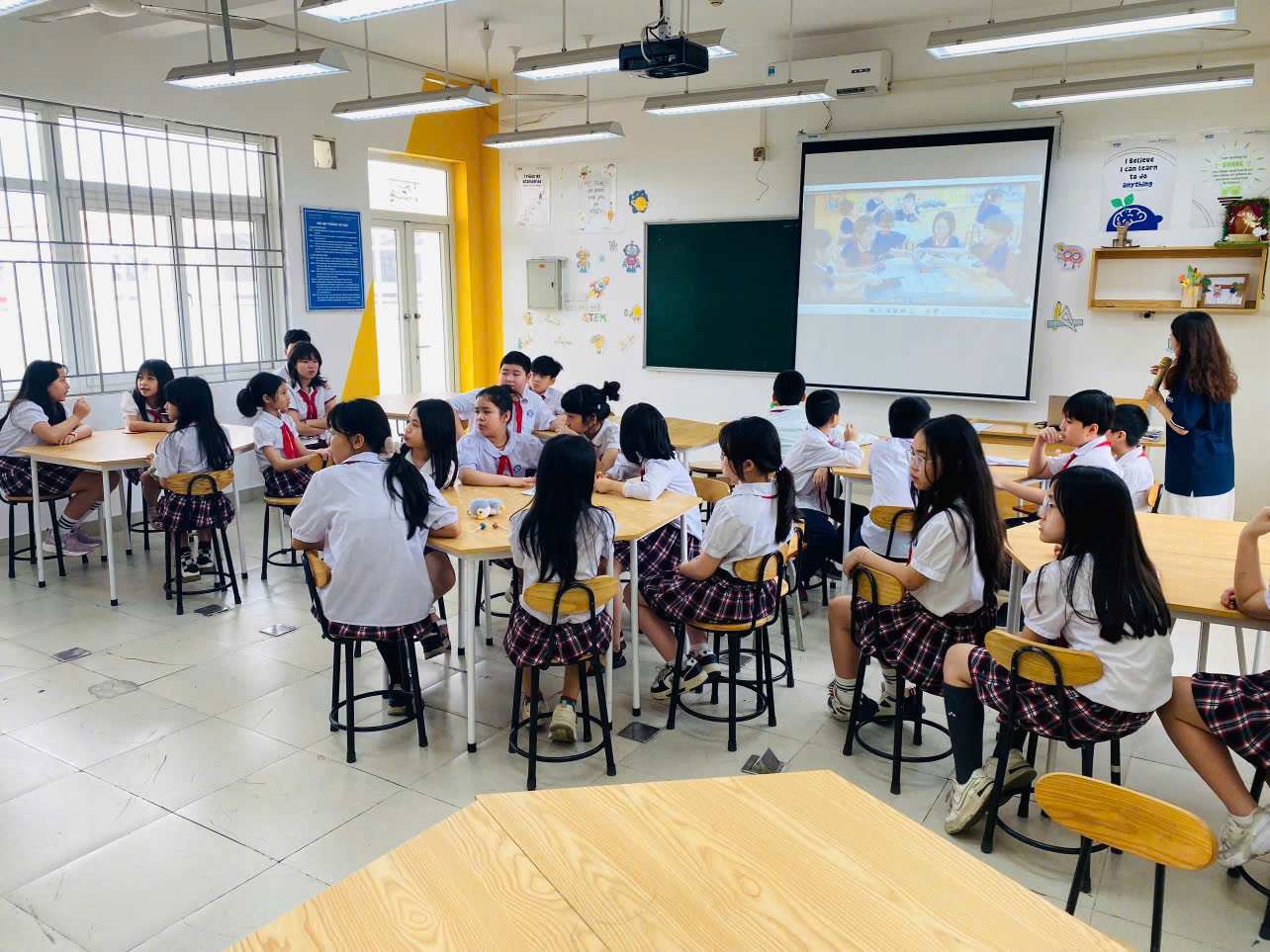 C:\Users\hp\Downloads\Con Yêu [07-03-2026 11_55]\22354056023068299257.jpg