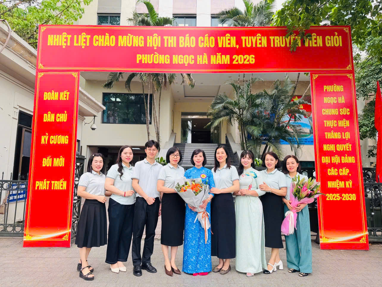 D:\Download\THI BCV\z7748047715623_f545876c42c5f3ec2598caffcbf9b437.jpg