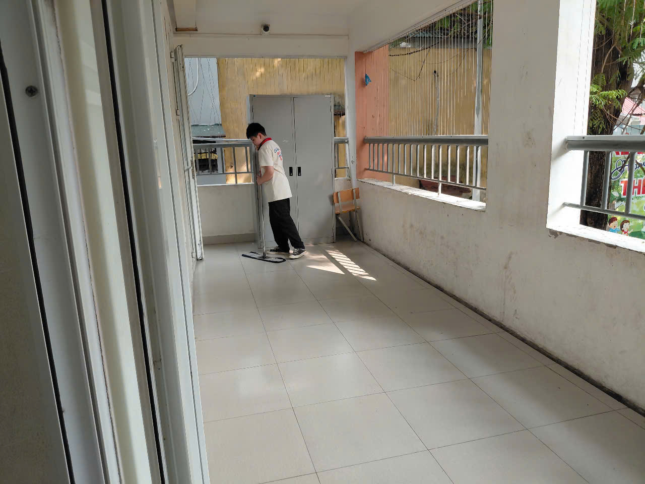 D:\Download\LOP 9 VS\6A6\z7687350312691_8f8c297f9bbae815a003076b5cbba5aa.jpg