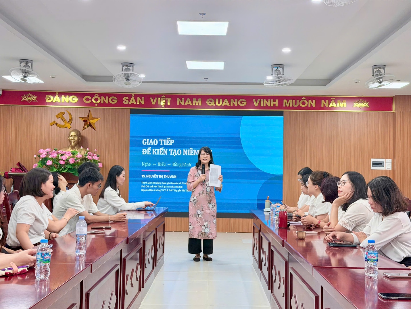 C:\Users\hp\Downloads\NGÔI NHÀ CHUNG NGỌC HÀ ❤ [27-08-2026 16_10]\2aoboqunqpj4mb4iakgvqwpjnsvygsf0ih8vixsm16.jpg