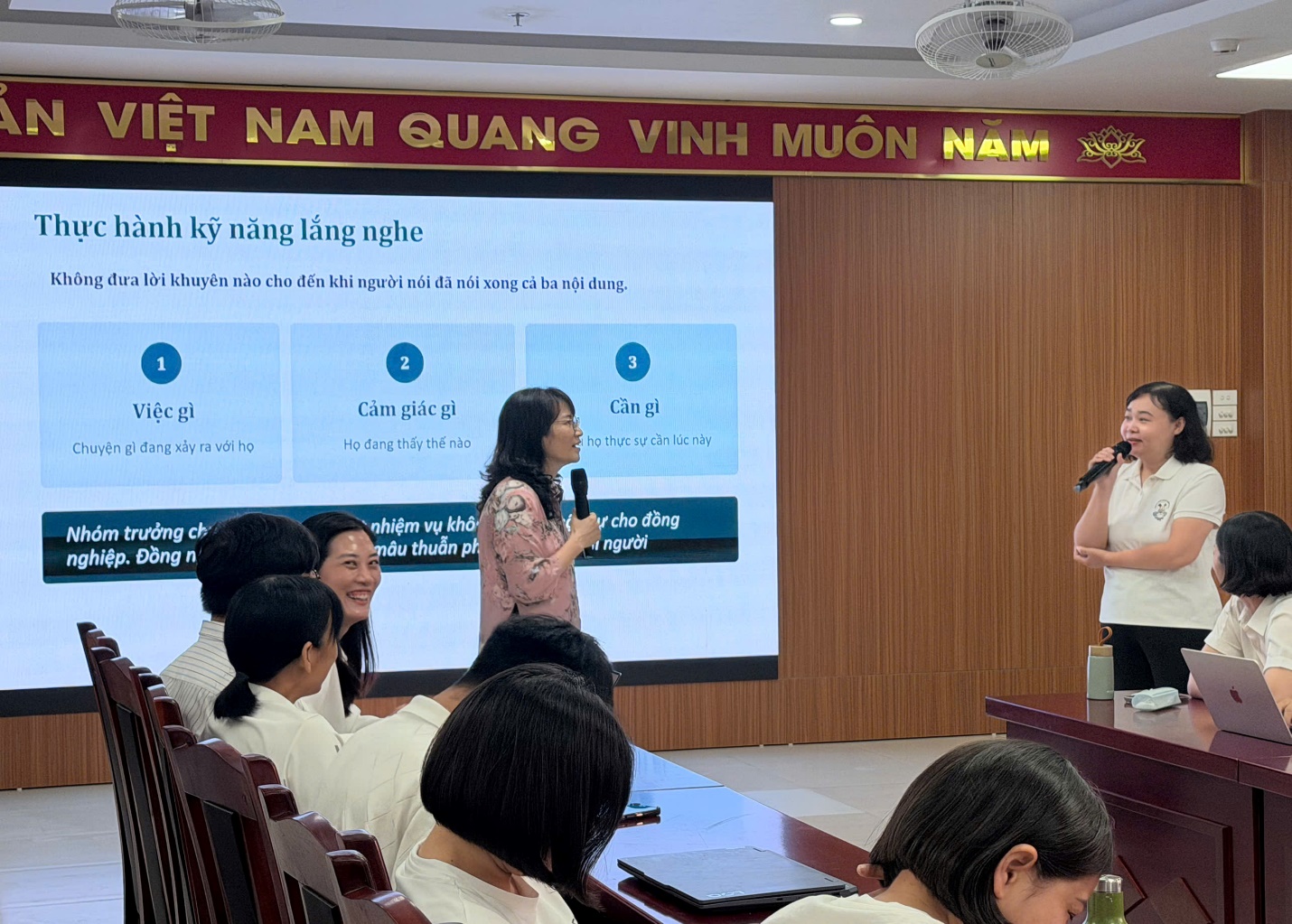 C:\Users\hp\Downloads\NGÔI NHÀ CHUNG NGỌC HÀ ❤ [27-08-2026 16_10]\2aoboqunrd7hbzgnodol27lb8zcpokiyh07mwlvy28.jpg